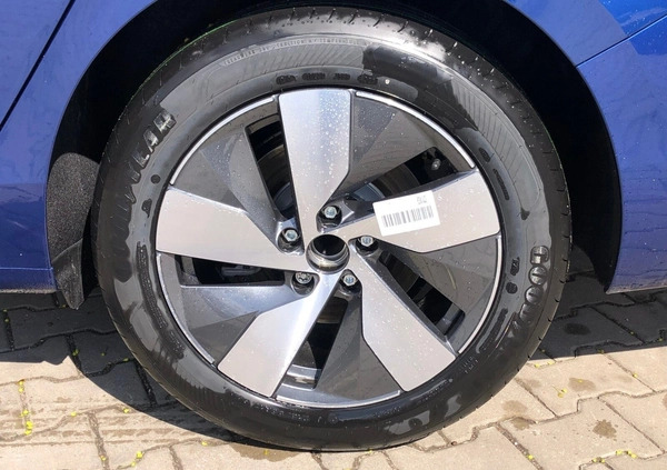 Volkswagen Passat cena 191070 przebieg: 8, rok produkcji 2024 z Olsztyn małe 277